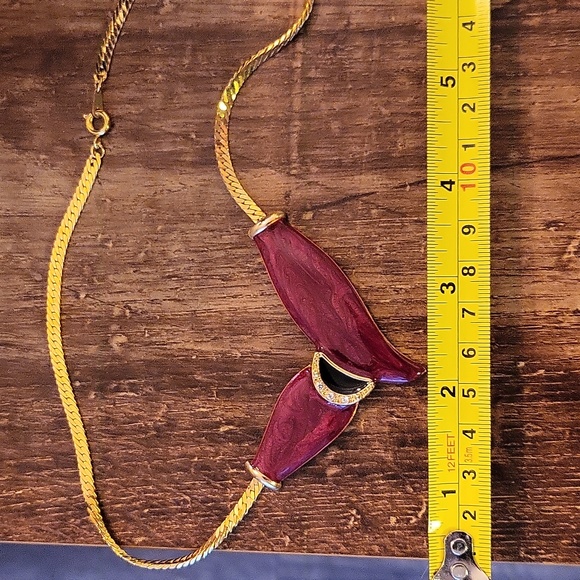 Vintage Red V Necklace - Picture 6 of 7